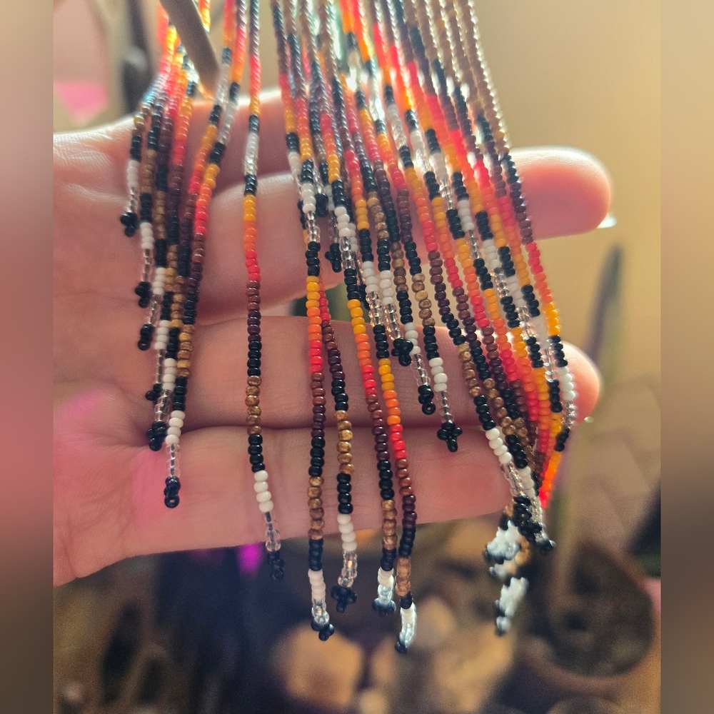 Four Visions Yawanawa Espiritu De Fuego seed beaded earrings - Picture 6 of 11